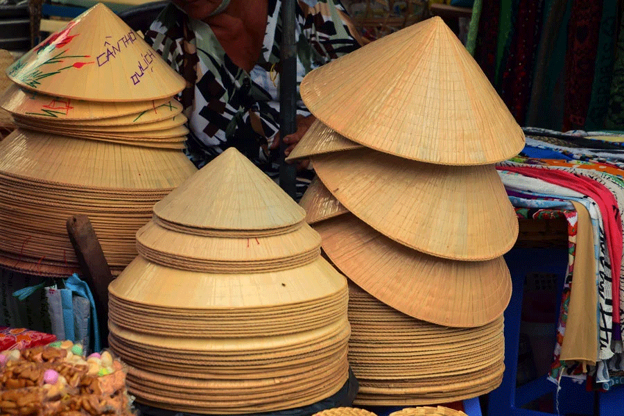 Tradisjonelle vietnamesiske hatter