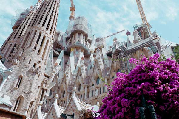 Bestill storbyreise til populære Barcelona
