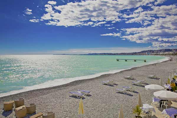I Nice på den Franske Riviera du kan kombinere by- og strandferie