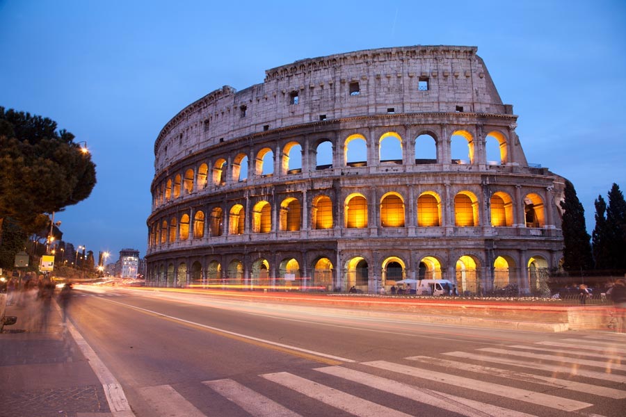 Colosseum om natten